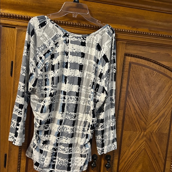 St. John Women's Black, Gray, and White Abstract Long Sleeve Top Size L EUC - Picture 5 of 6